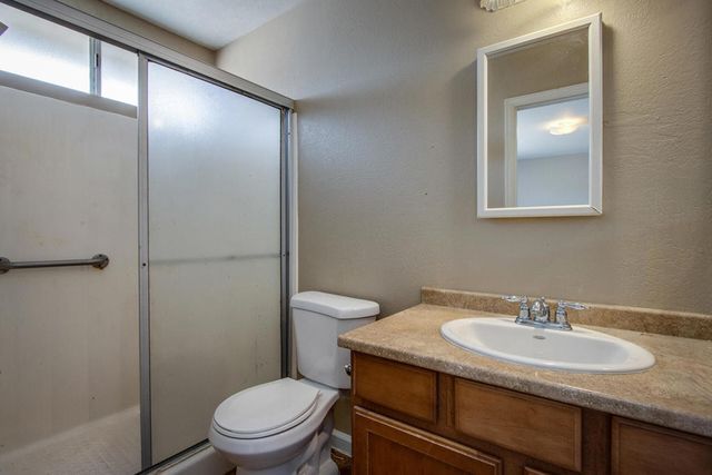 7120 Cholla Avenue, Yucca Valley, CA 92284