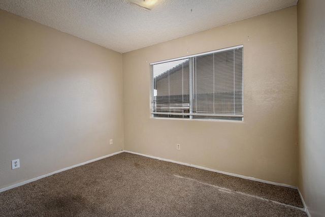 7120 Cholla Avenue, Yucca Valley, CA 92284