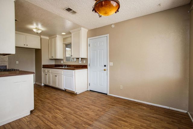 7120 Cholla Avenue, Yucca Valley, CA 92284