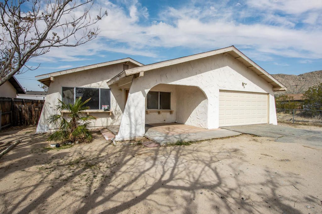 7120 Cholla Avenue, Yucca Valley, CA 92284
