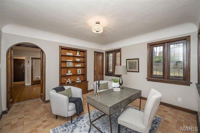 7280 South Roland Blvd, Pasadena Hills, MO 63121