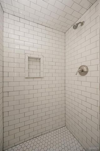 7280 South Roland Blvd, Pasadena Hills, MO 63121