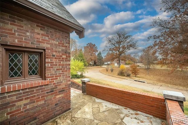 7280 South Roland Blvd, Pasadena Hills, MO 63121