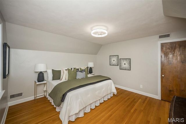 7280 South Roland Blvd, Pasadena Hills, MO 63121