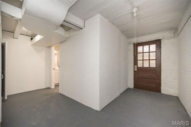 7280 South Roland Blvd, Pasadena Hills, MO 63121