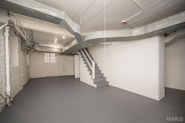 7280 South Roland Blvd, Pasadena Hills, MO 63121