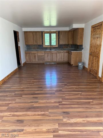 1939 Waterford Road, East Palestine, OH 44413