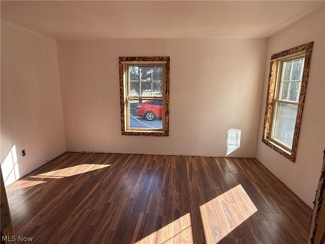 1939 Waterford Road, East Palestine, OH 44413