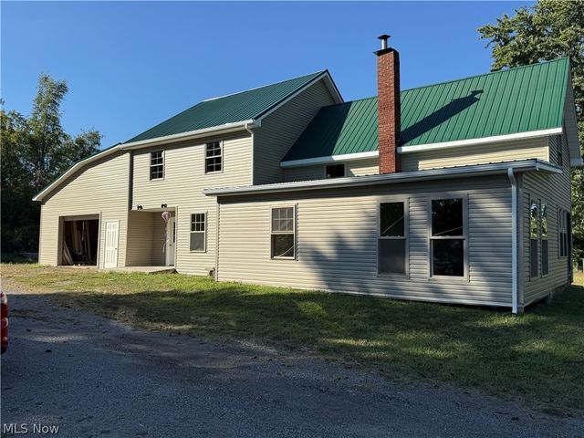 1939 Waterford Road, East Palestine, OH 44413