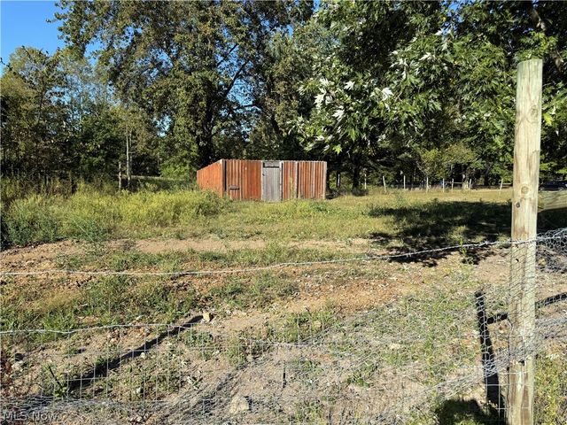1939 Waterford Road, East Palestine, OH 44413
