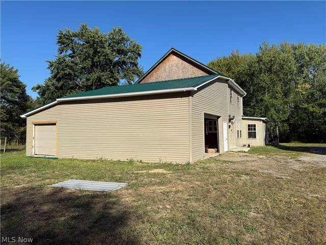 1939 Waterford Road, East Palestine, OH 44413