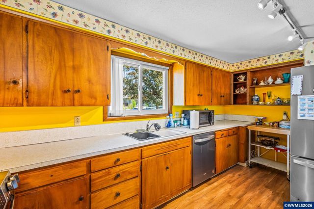 2355 Laurel Av NE, Salem, OR 97301