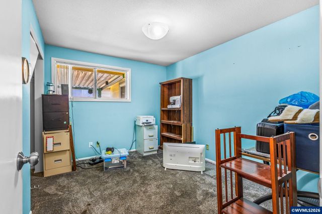 2355 Laurel Av NE, Salem, OR 97301