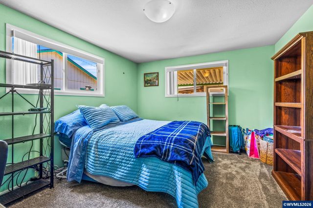 2355 Laurel Av NE, Salem, OR 97301
