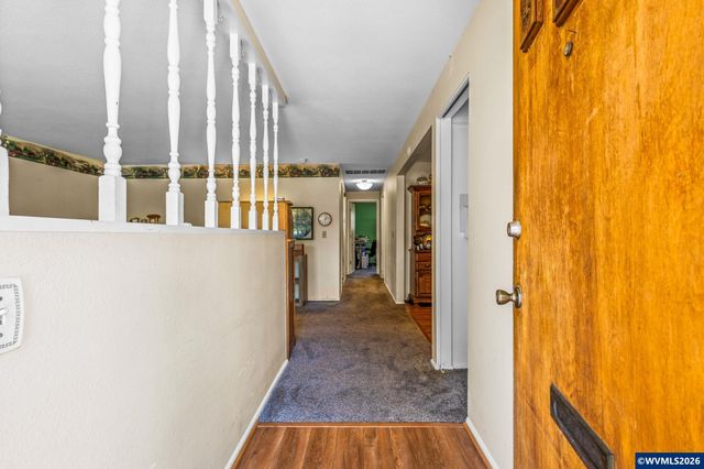 2355 Laurel Av NE, Salem, OR 97301