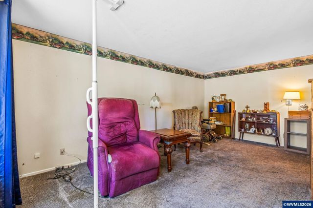 2355 Laurel Av NE, Salem, OR 97301