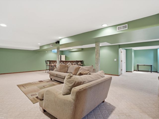 52625 Bree Drive, New Baltimore, MI 48047