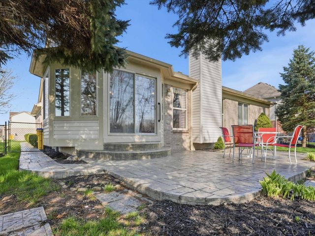 52625 Bree Drive, New Baltimore, MI 48047