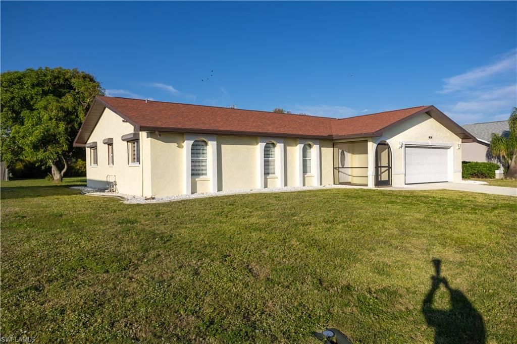 1217 SE 17th TER, CAPE CORAL, FL 33990 — photo 2