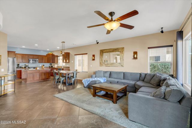 6095 S Jakemp Trail, Tucson, AZ 85747