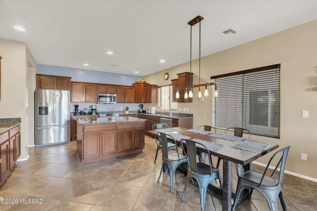 6095 S Jakemp Trail, Tucson, AZ 85747