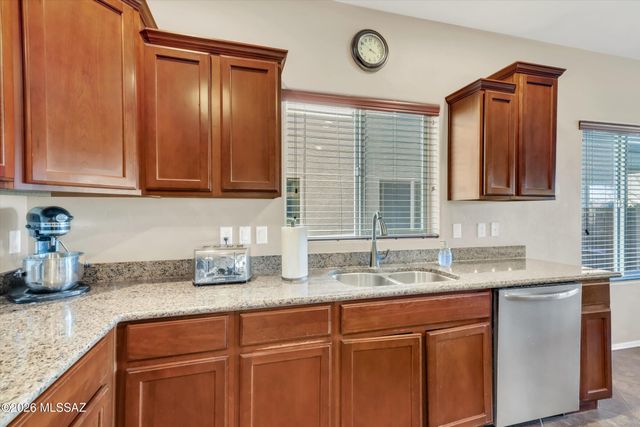 6095 S Jakemp Trail, Tucson, AZ 85747