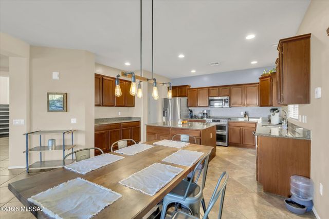 6095 S Jakemp Trail, Tucson, AZ 85747