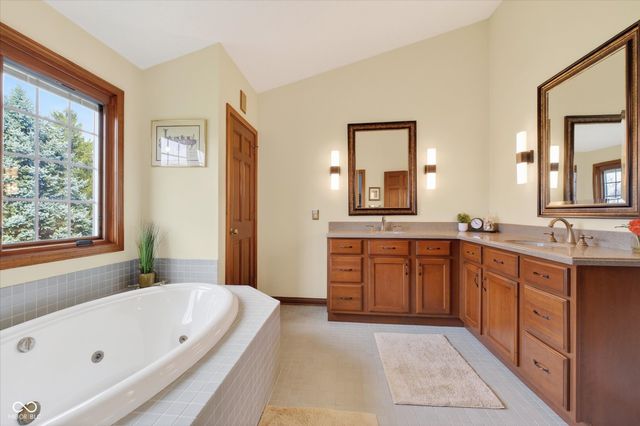1458 Stormy Ridge Court, Carmel, IN 46032