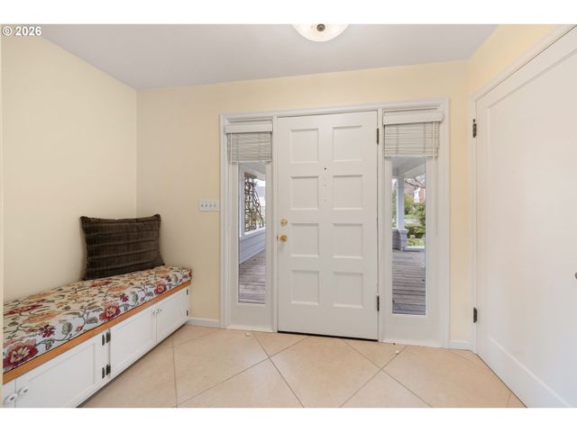 940 E 23RD Ave, Eugene, OR 97405