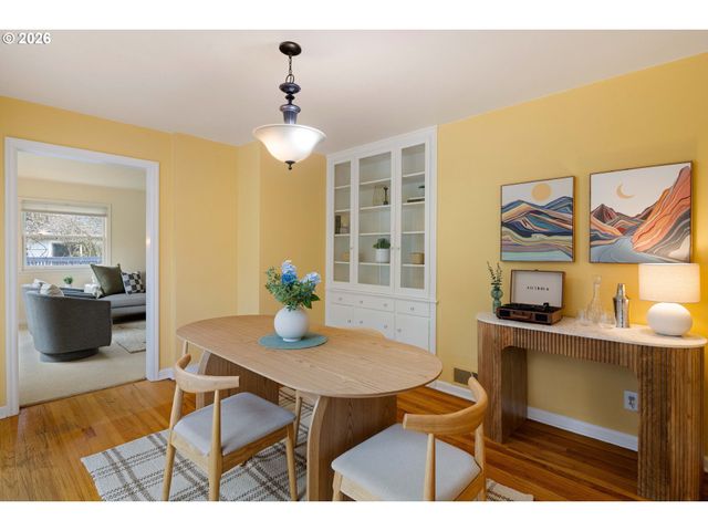 940 E 23RD Ave, Eugene, OR 97405