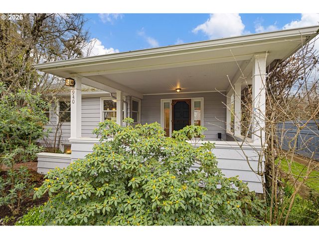940 E 23RD Ave, Eugene, OR 97405