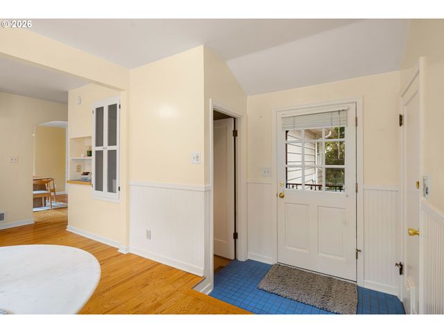 940 E 23RD Ave, Eugene, OR 97405