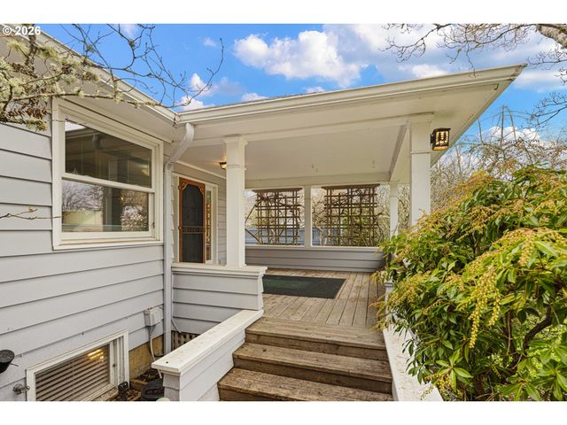 940 E 23RD Ave, Eugene, OR 97405