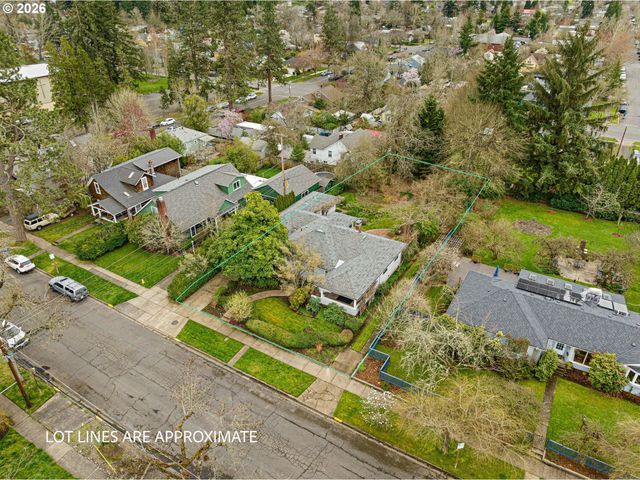 940 E 23RD Ave, Eugene, OR 97405