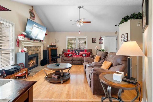 30 Azalea Drive SE, Cartersville, GA 30121