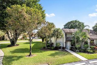 10203 Mangrove Drive 101, Boynton Beach, FL 33437