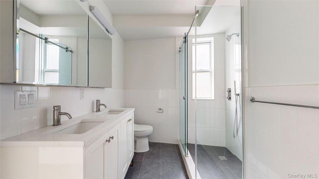 14809 Northern Boulevard 5J, Flushing, NY 11354