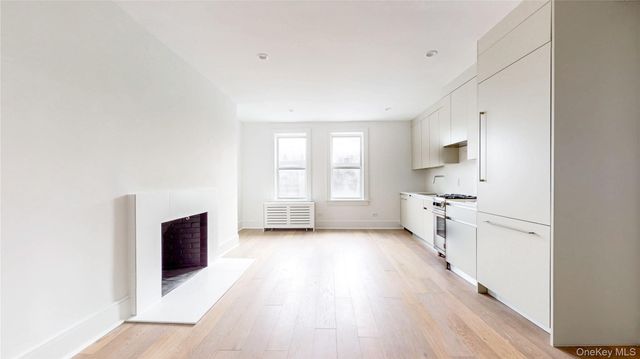 14809 Northern Boulevard 5J, Flushing, NY 11354