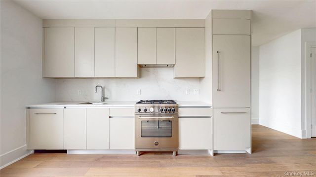 14809 Northern Boulevard 5J, Flushing, NY 11354