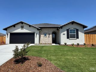 11020 Alcazar Avenue, Bakersfield, CA 93311