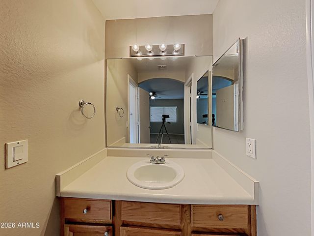 3555 W VIA DEL SOL Drive, Glendale, AZ 85310