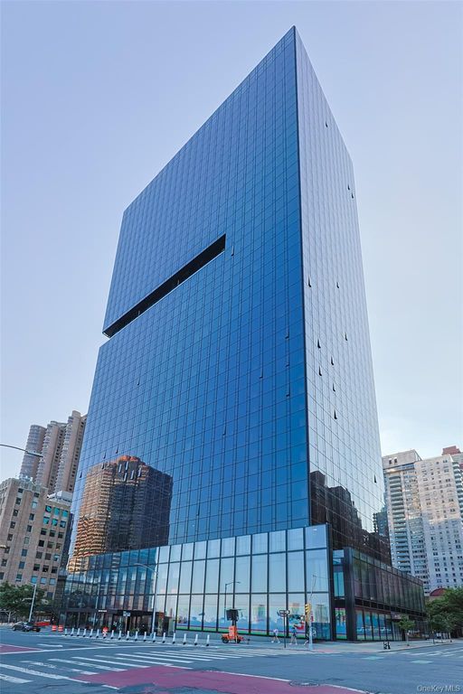 685 1st Avenue 31F, New York (manhattan), NY 10016 — exterior