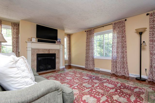 3060 W Ellison Drive, Springfield, MO 65810
