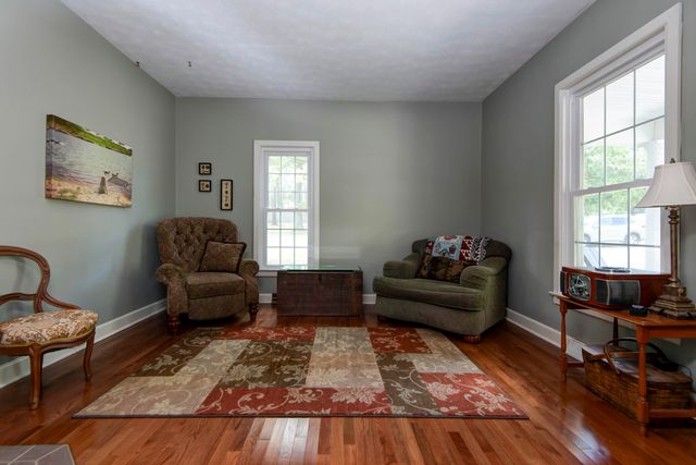 3060 W Ellison Drive, Springfield, MO 65810