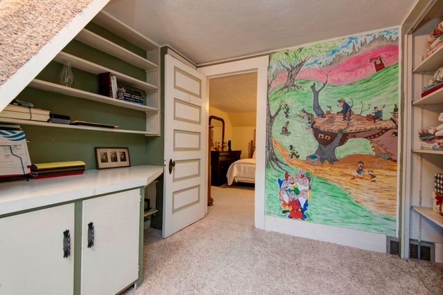 3060 W Ellison Drive, Springfield, MO 65810