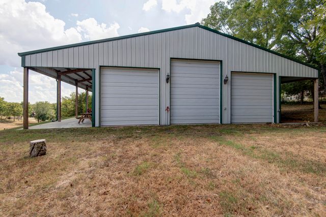 3060 W Ellison Drive, Springfield, MO 65810
