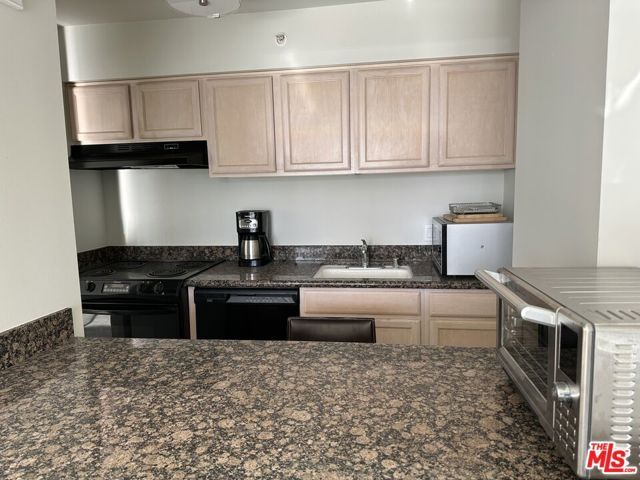 201 Ocean Avenue 302B, Santa Monica, CA 90402