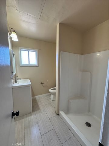 921 Carob, Montebello, CA 90640