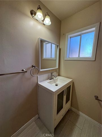 921 Carob, Montebello, CA 90640