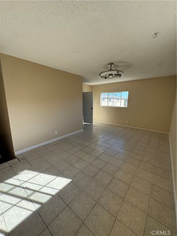 921 Carob, Montebello, CA 90640